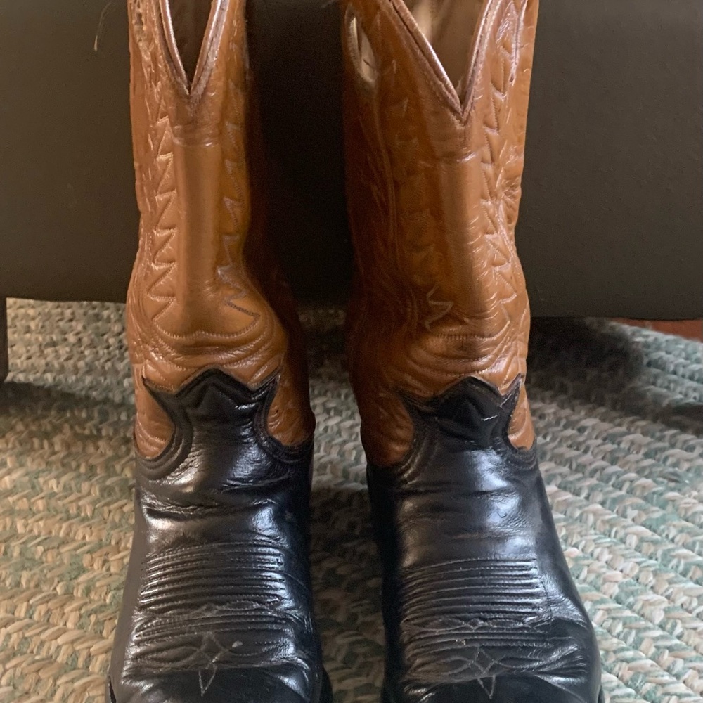 Tony Lama Brown and Black Cowboy Boots - Picture 2 of 6